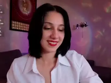 Chaturbate Live Sex Cam of millaa_veyy
