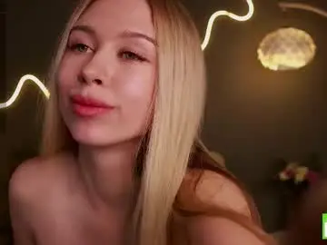 Chaturbate Nude Webcam of aleksa_cutie