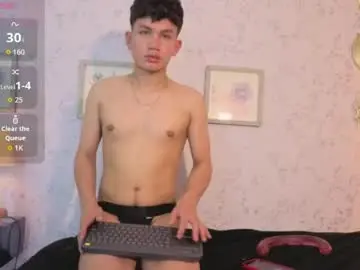 Chaturbate Sex Chat of isaac_luxxx