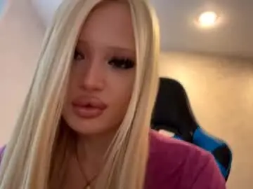 Chaturbate Nude Webcam of trinhmerrills