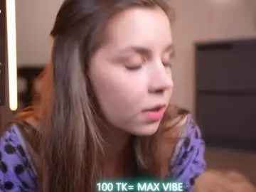 Chaturbate Live Porn of mon1_day