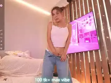 Chaturbate Nude Webcam of mon1_day