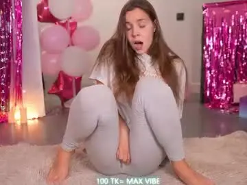 Chaturbate Live Porn of mon1_day