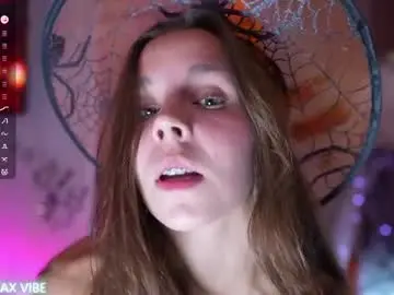 Chaturbate Live Sex Cam of mon1_day