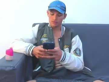 Chaturbate Nude Webcam of damian_garciaah
