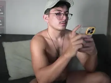 Chaturbate Live Sex of simoon_01