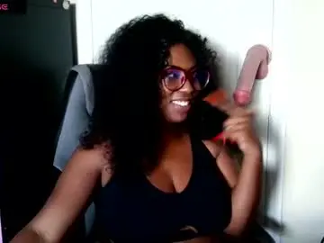 Chaturbate Watch Live Sex Cams of cyndylouwho