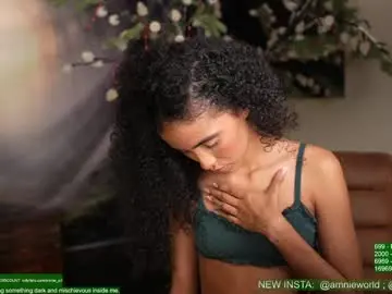 Chaturbate Nude Webcam of amnie_
