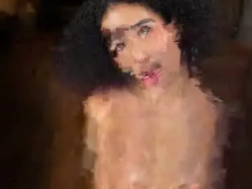 Chaturbate Watch Live Sex Cams of amnie_