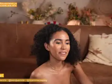 Chaturbate Best live sex cam show of amnie_