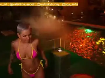 Chaturbate Nude Webcam of amnie_