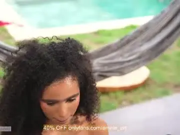 Chaturbate Sex Cam of amnie_