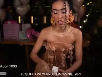 Chaturbate Free Porn Cam of amnie_