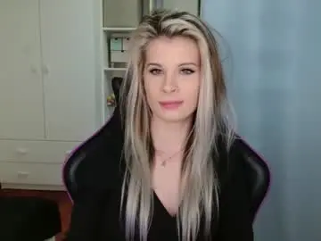 Chaturbate Best live sex cam show of kristineamore