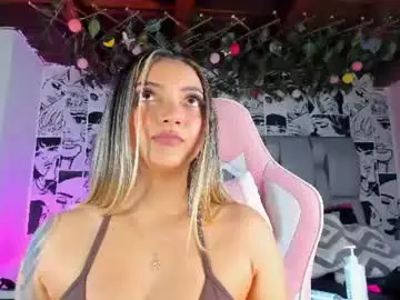 Chaturbate Live Sex of lucyrosse_
