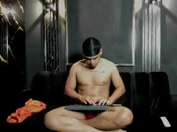 Chaturbate Nude Webcam of mr_maximo