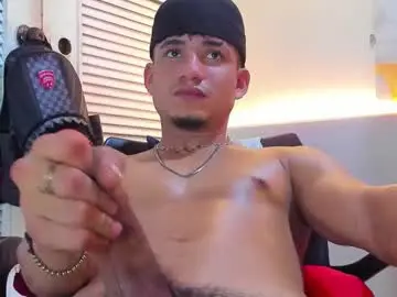 Chaturbate Best live sex cam show of danii_scot