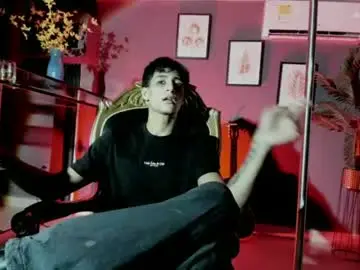 Chaturbate Free Porn Cam of maximo_romano