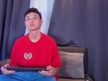 Chaturbate Live Sex Cam of stiiveen_24cm