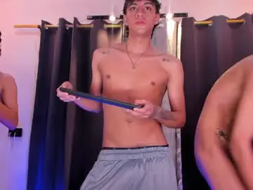 Chaturbate Live Sex Cam of stiiveen_24cm