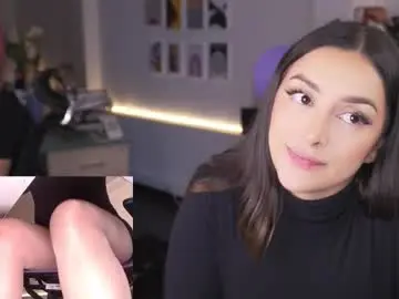 Chaturbate Live Sex Cam of kimberly_clars