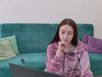 Chaturbate Live Sex Cam of sandra_prafer