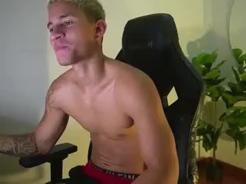 Chaturbate Sex Cam of thin_tommy11