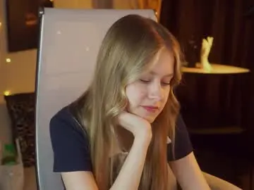 Chaturbate Best live sex cam show of evemundie