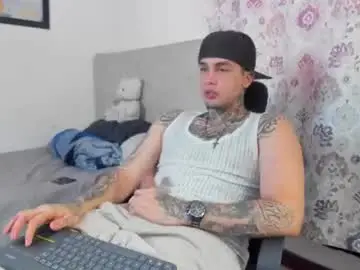 Chaturbate Live Sex Cam of juan_alvarez18