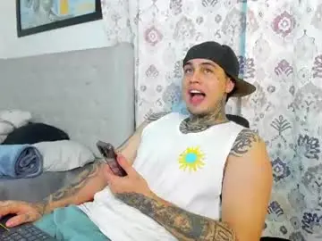 Chaturbate Live Sex Cam of juan_alvarez18