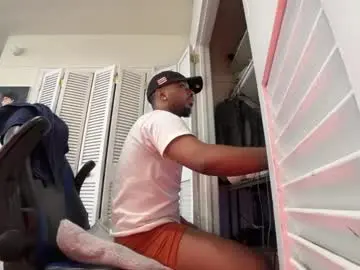 Chaturbate Nude Webcam of brownskinshortyy