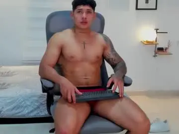 Chaturbate Watch Live Sex Cams of lunay_xtreemboy