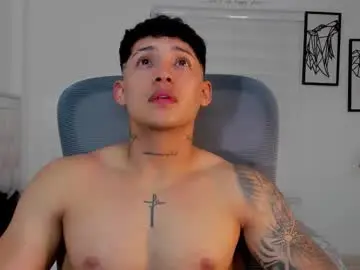 Chaturbate Live Porn of lunay_xtreemboy