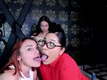 Chaturbate Live Sex of dakotha_90