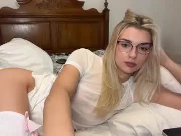 Chaturbate Sex Chat of ellalowe