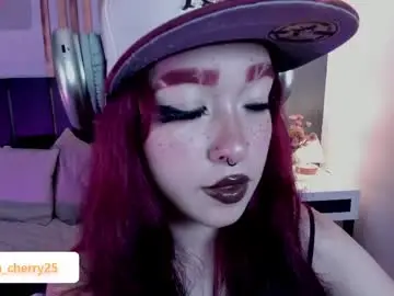 Chaturbate Watch Live Sex Cams of leah_cherry
