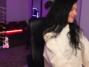 Chaturbate Watch Live Sex Cams of agelina_summer