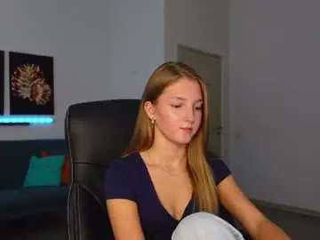 Chaturbate Live Porn of agelina_summer