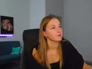 Chaturbate Live Sex Cam of agelina_summer