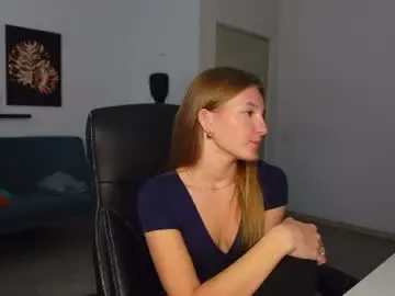 Chaturbate Watch Live Sex Cams of agelina_summer
