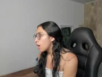 Chaturbate Free Porn Cam of alessia_storm_