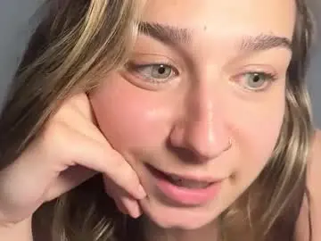 Chaturbate Live Sex of elenahere4u