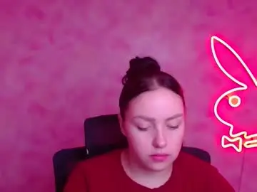 Chaturbate Live Sex Cam of lily_lyyy