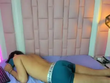 Chaturbate Best live sex cam show of ferphoenix_
