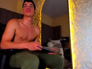 Chaturbate Adult Video Chat of benjamin_more