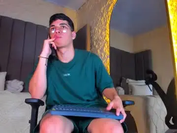 Chaturbate Private Sex Chat of benjamin_more