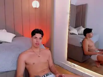Chaturbate Free Live Porn of benjamin_more
