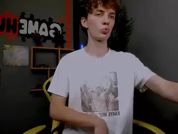 Chaturbate Live Porn of luke_sweet