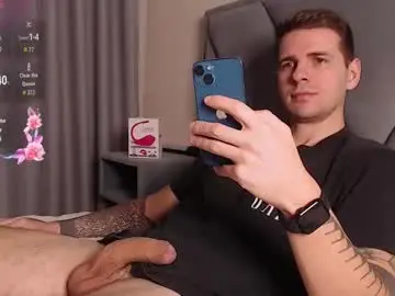 Chaturbate Watch Live Sex Cams of mr_longboy