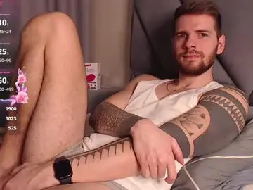 Chaturbate Free Live Porn of mr_longboy